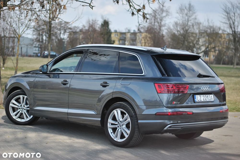 Audi Q7 - 2