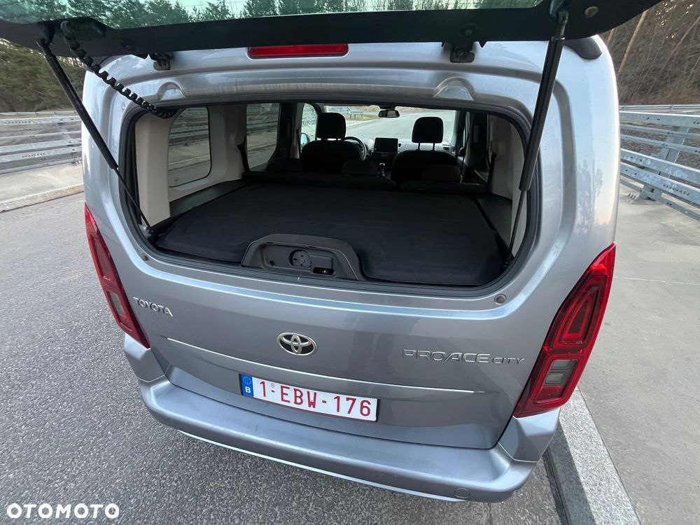 Toyota Proace City Verso Long 1.5 D-4D Business - 11