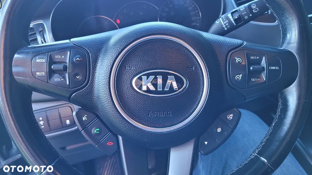 Kia Carens 1.7 CRDi S 7os - 15