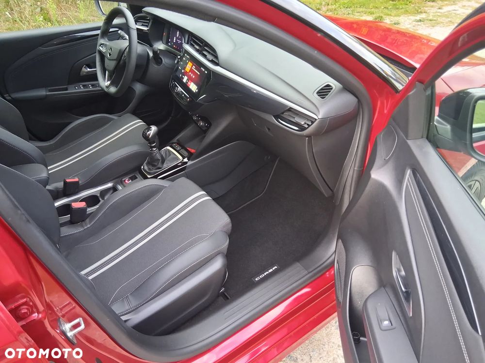 Opel Corsa 1.2 Direct Injection Turbo Start/Stop Edition - 32