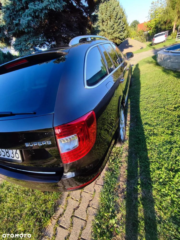 Skoda Superb 2.0 TDI Elegance DSG - 6