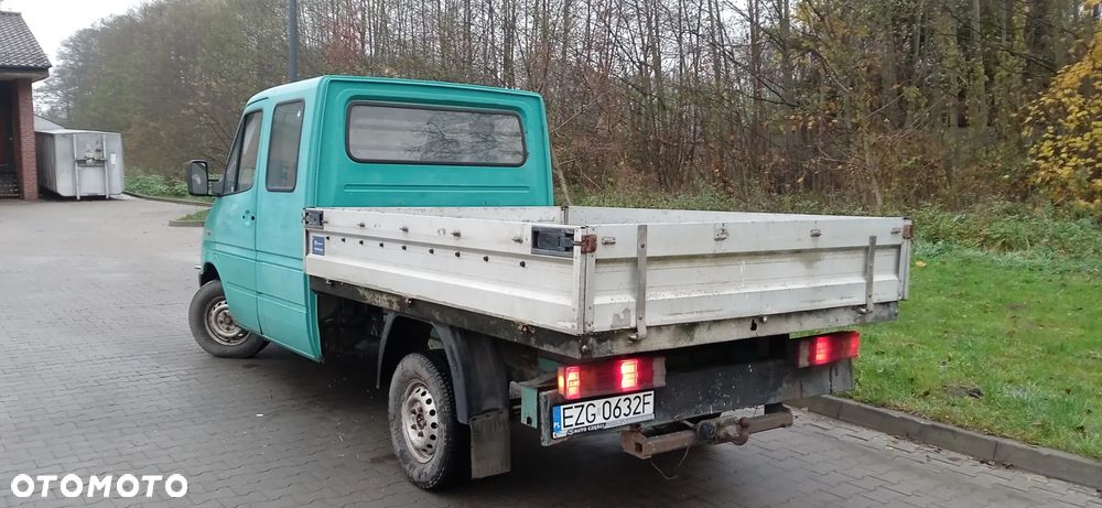 Mercedes-Benz Sprinter 208 - 3