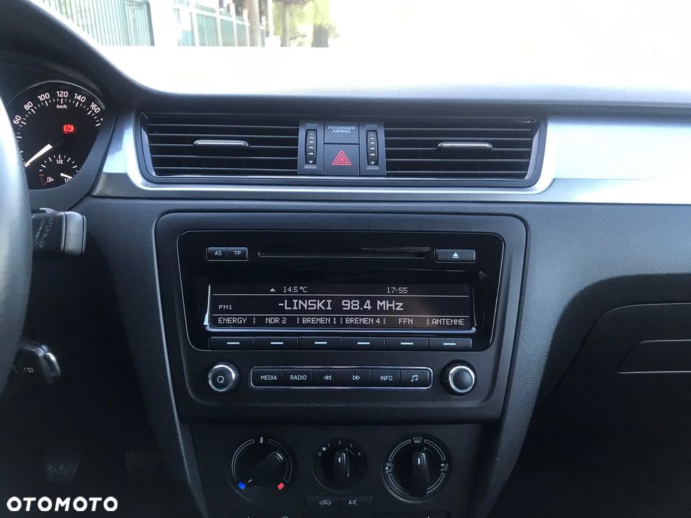 Skoda RAPID 1.2 TSI Edition - 28