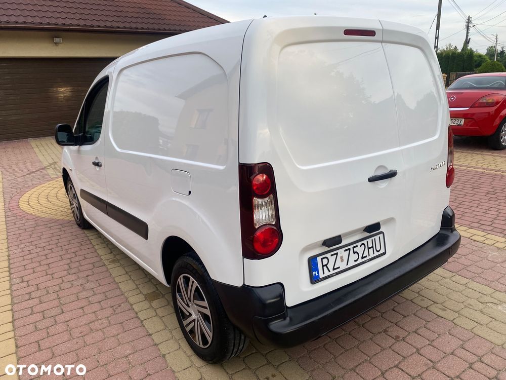 Peugeot PARTNER 1.6HDI 3-osobowy zakupiony w slonie w Rzeszowie - 14