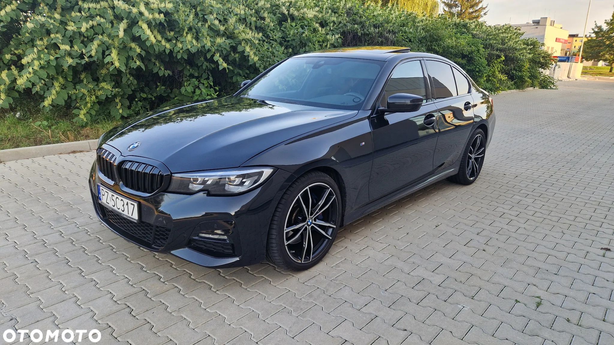 BMW Seria 3 330i M Sport - 1