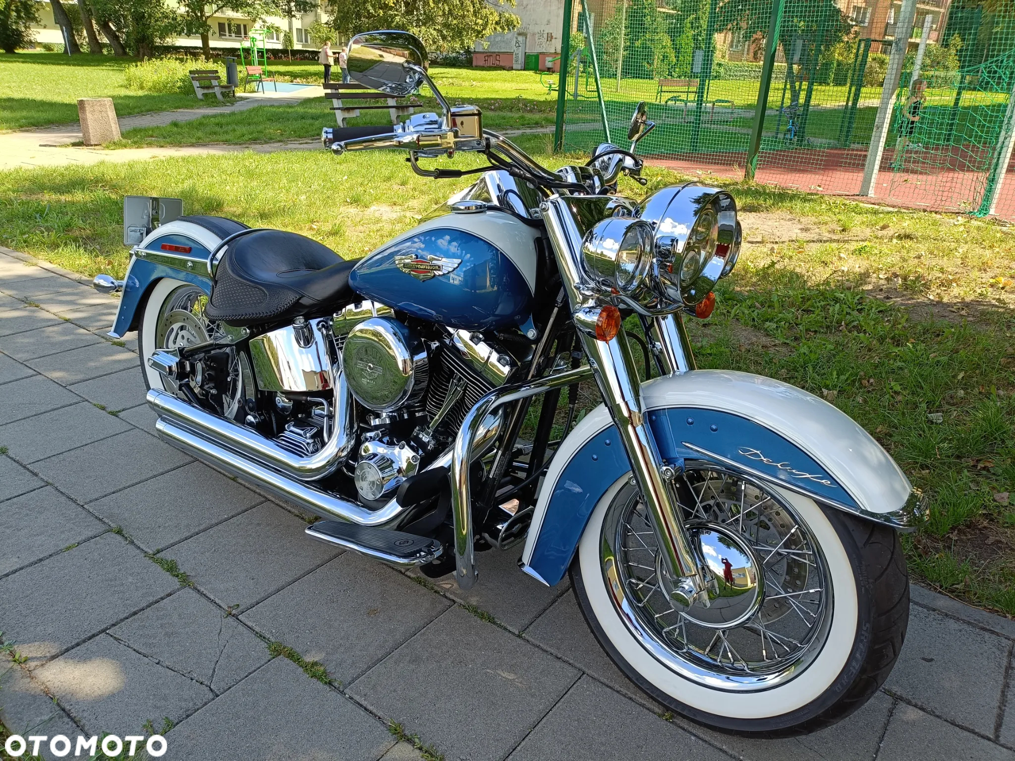 Harley-Davidson Softail Deluxe - 10