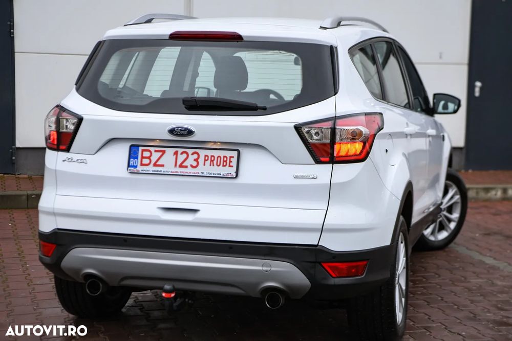 Ford Kuga 1.5 EcoBoost 2x4 Titanium - 35