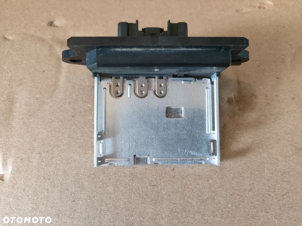 Nissan Micra k12 lift 1.2 REZYSTOR DMUCHAWY - 4