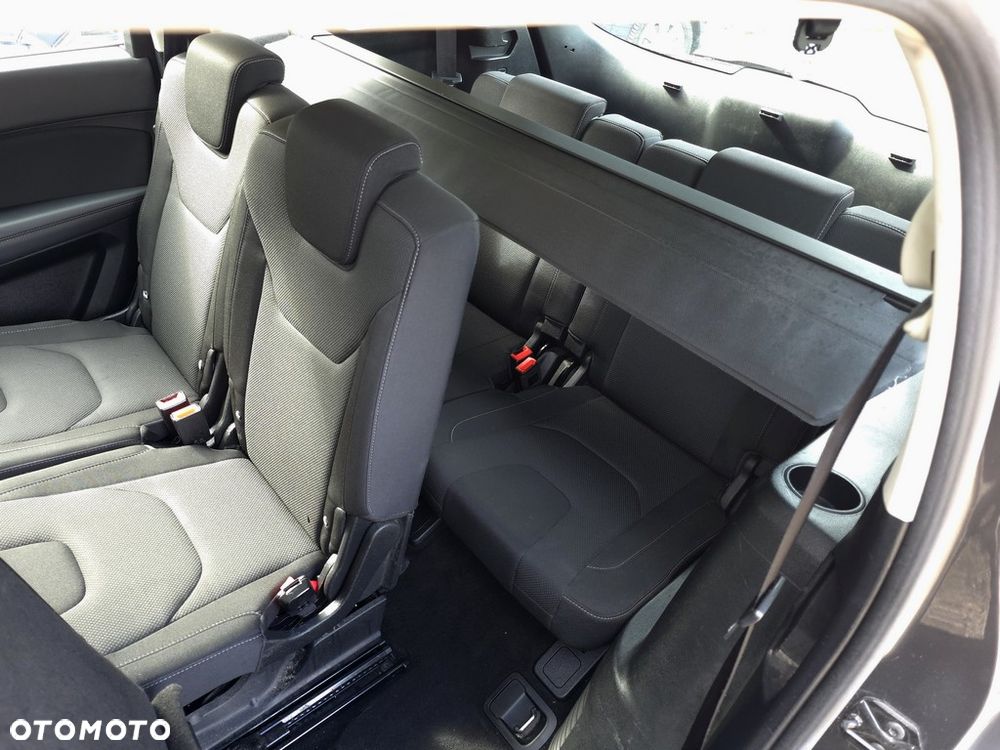 Ford S-Max 2.0 TDCi Titanium - 11