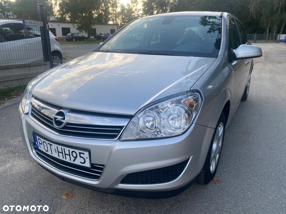 Opel Astra 1.4 Elegance - 1