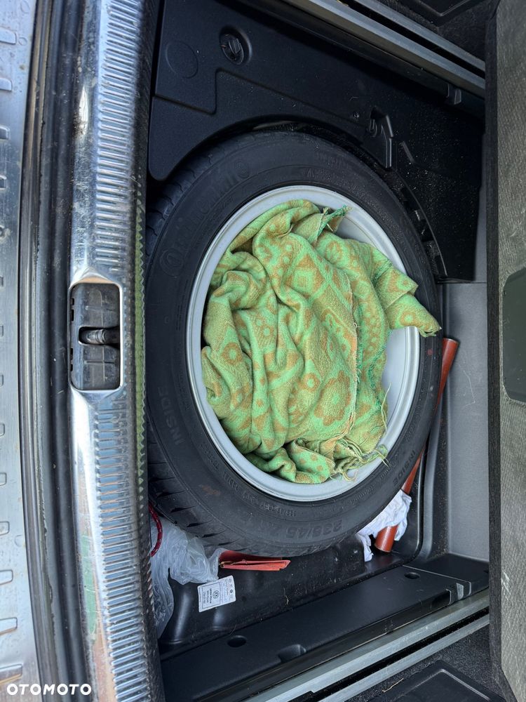 Volkswagen Passat 2.0 TDI DPF 4Mot Highline - 17