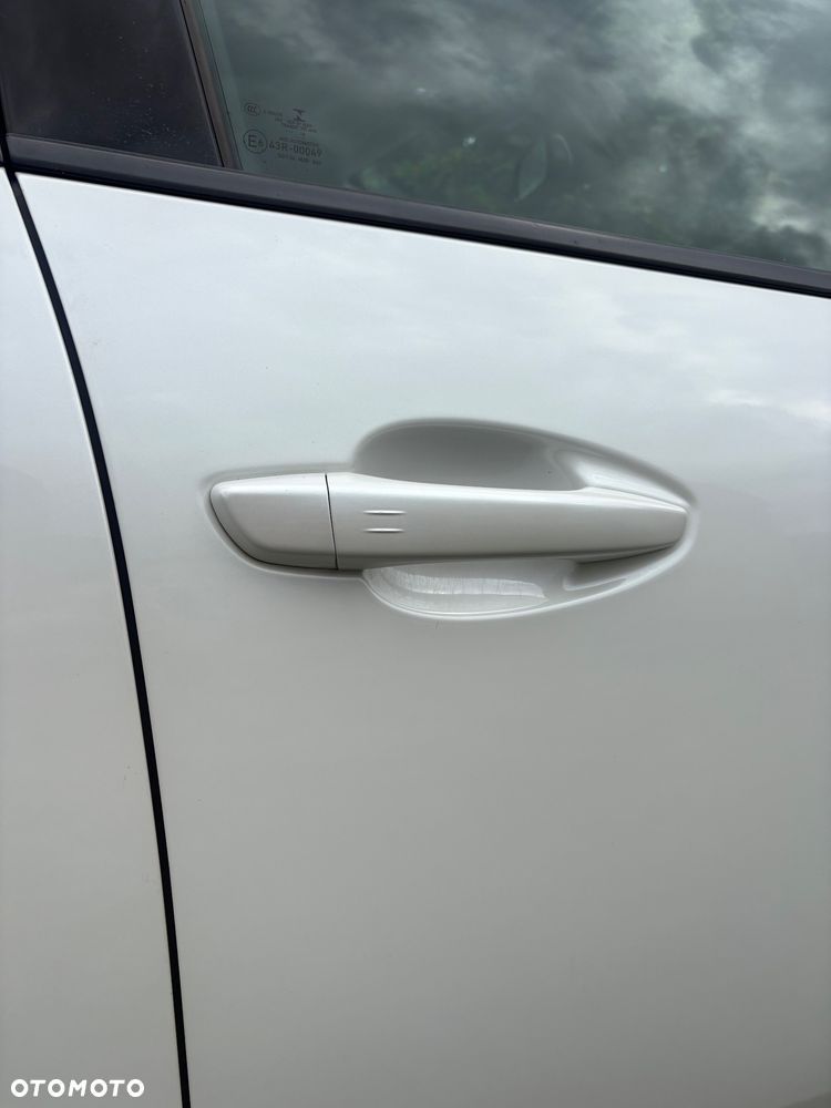 Peugeot 3008 PureTech 130 Stop & Start GPF Allure Business-Paket - 37