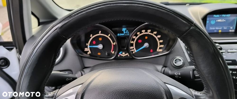 Ford Fiesta 1.6 TDCi DPF Platinium X - 13