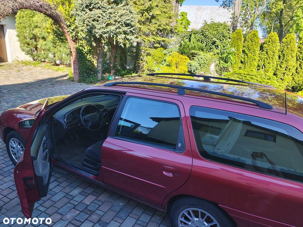 Ford Mondeo - 8