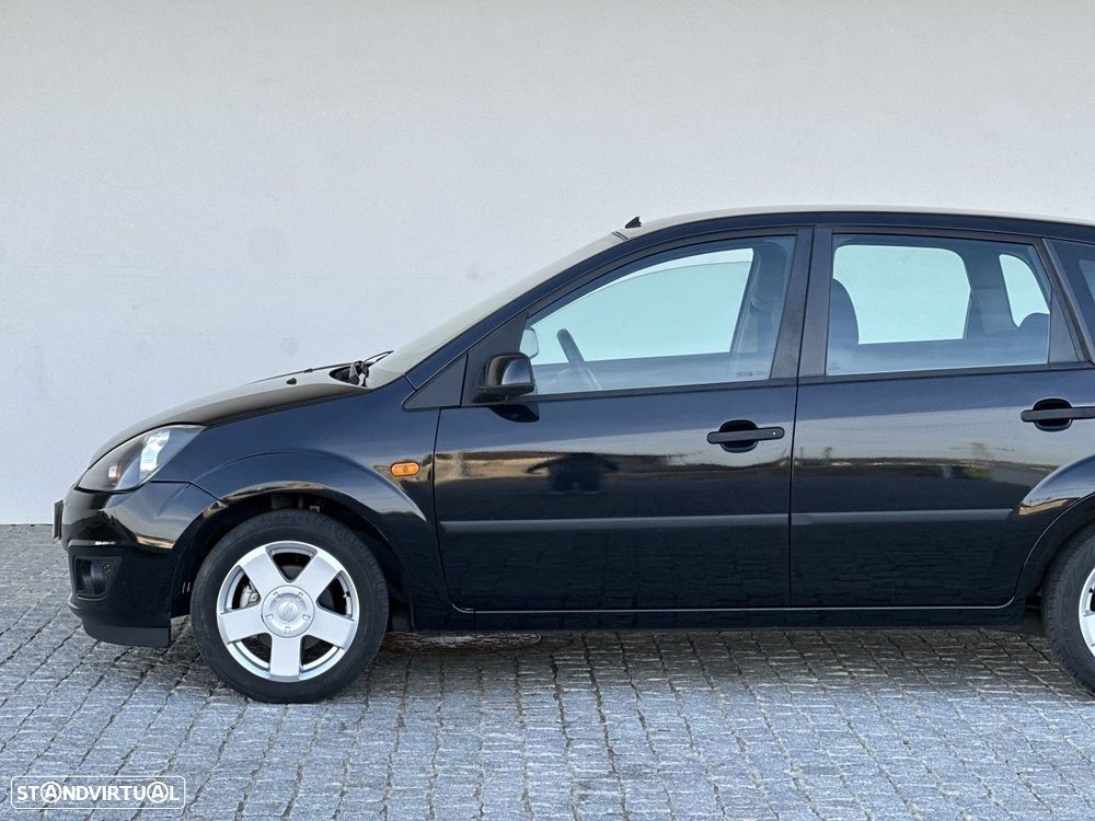 Ford Fiesta 1.4 TDCI Ambiente - 13