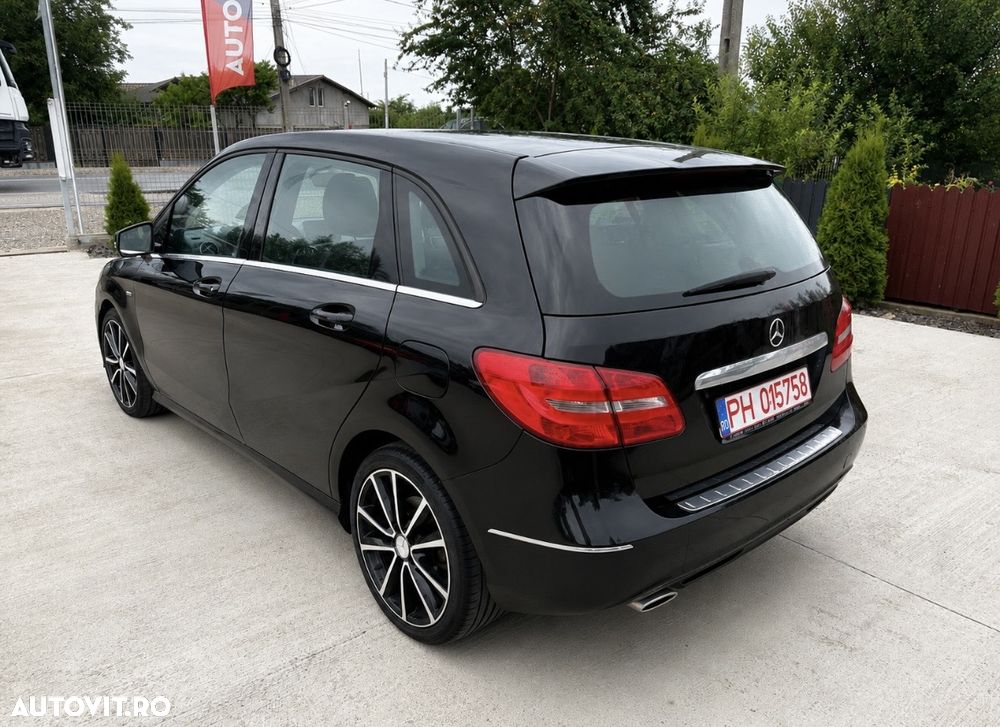 Mercedes-Benz B 200 CDI BlueEfficiency Edition 1 - 4