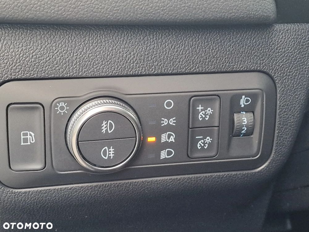 Ford Kuga - 21
