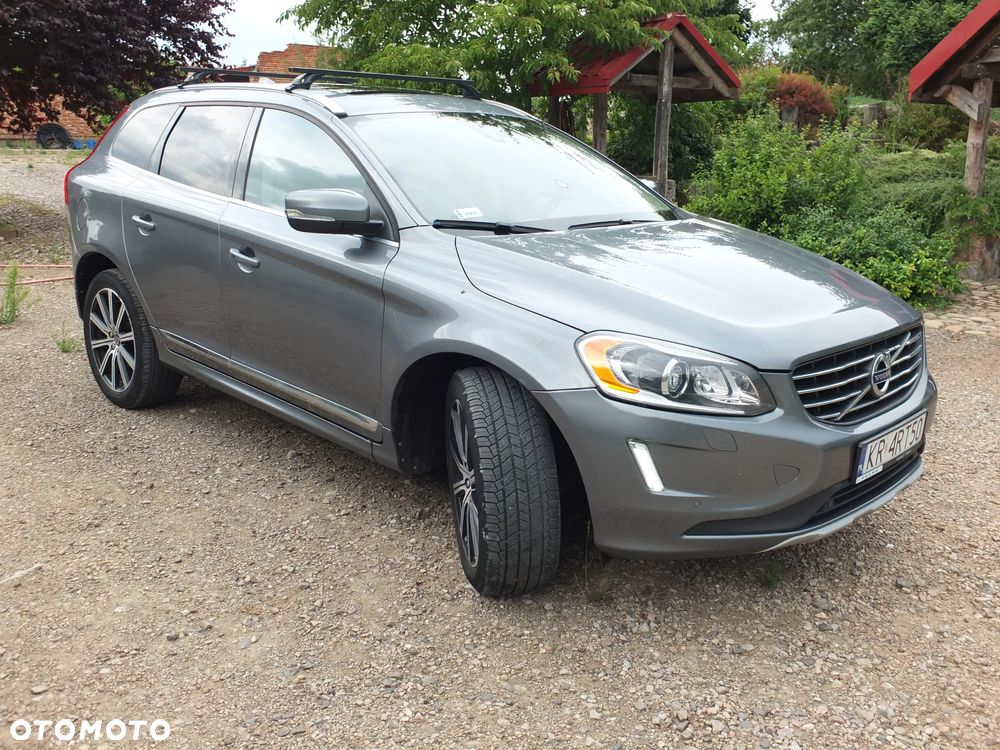 Volvo XC 60 T6 AWD Geartronic Summum - 1
