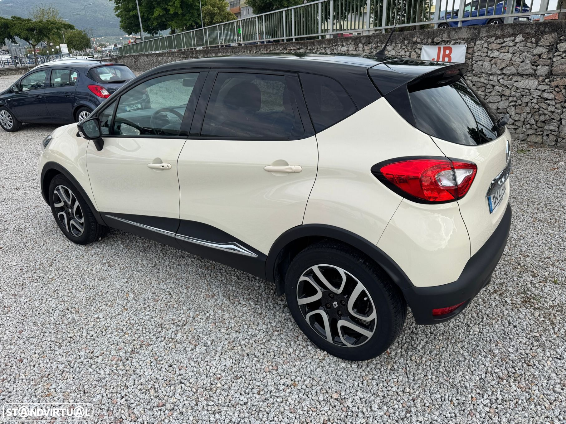 Renault Captur 0.9 TCE Exclusive - 4