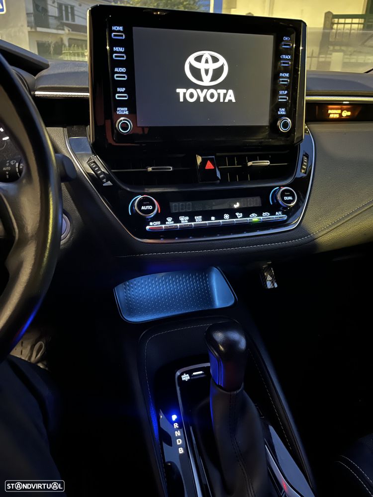 Toyota Corolla 1.8 Hybrid Comfort+P.Sport - 6