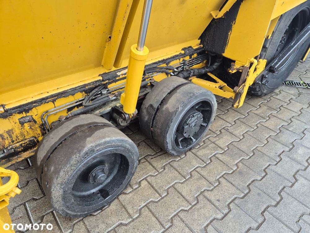 Caterpillar AP 300 / ROZŚCIEŁACZ DO ASFALTU / SERWISOWANY / 1WŁ / WIBRACJE + PODGRZEWANY STÓŁ / MOŻLIWOŚĆ TRANSPORTU - 14