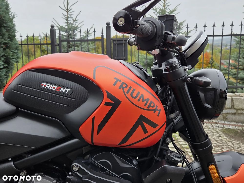 Triumph Trident - 36