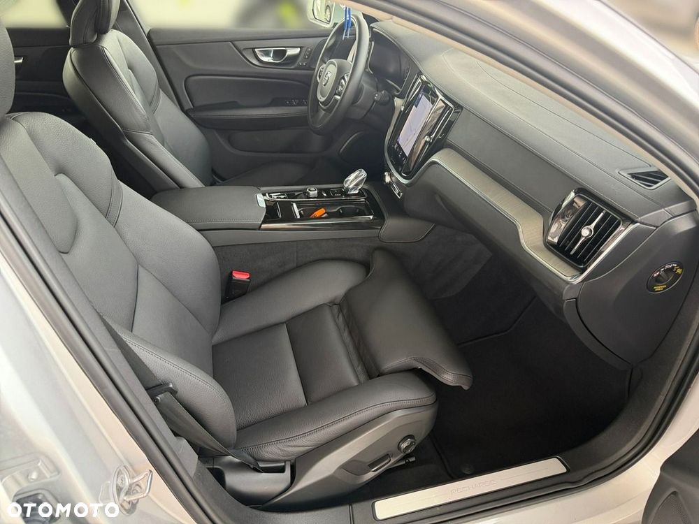 Volvo V60 - 25