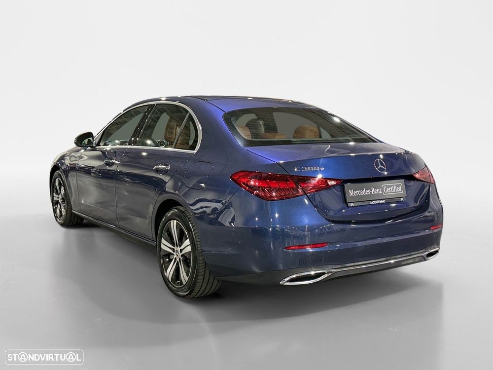 Mercedes-Benz C 300 e Avantgarde - 3