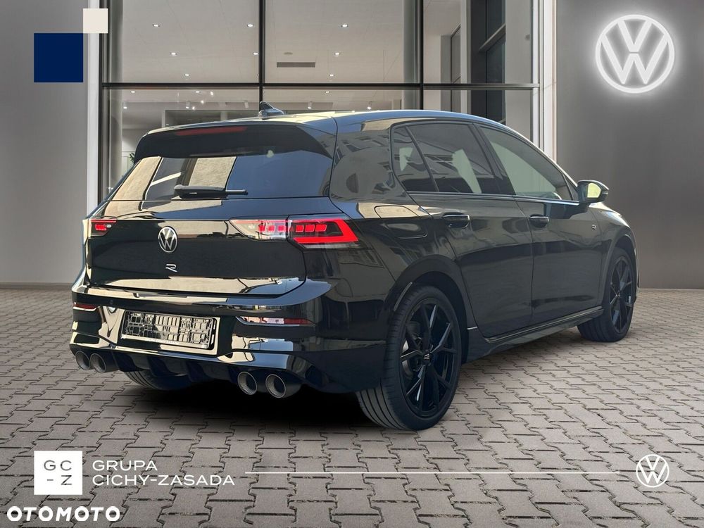 Volkswagen Golf - 5