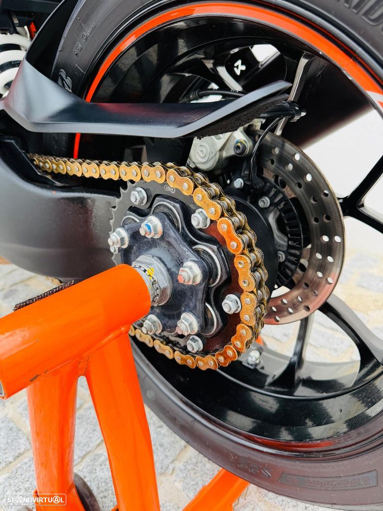 KTM Superduke 1290 SUPER DUKE GT - 22