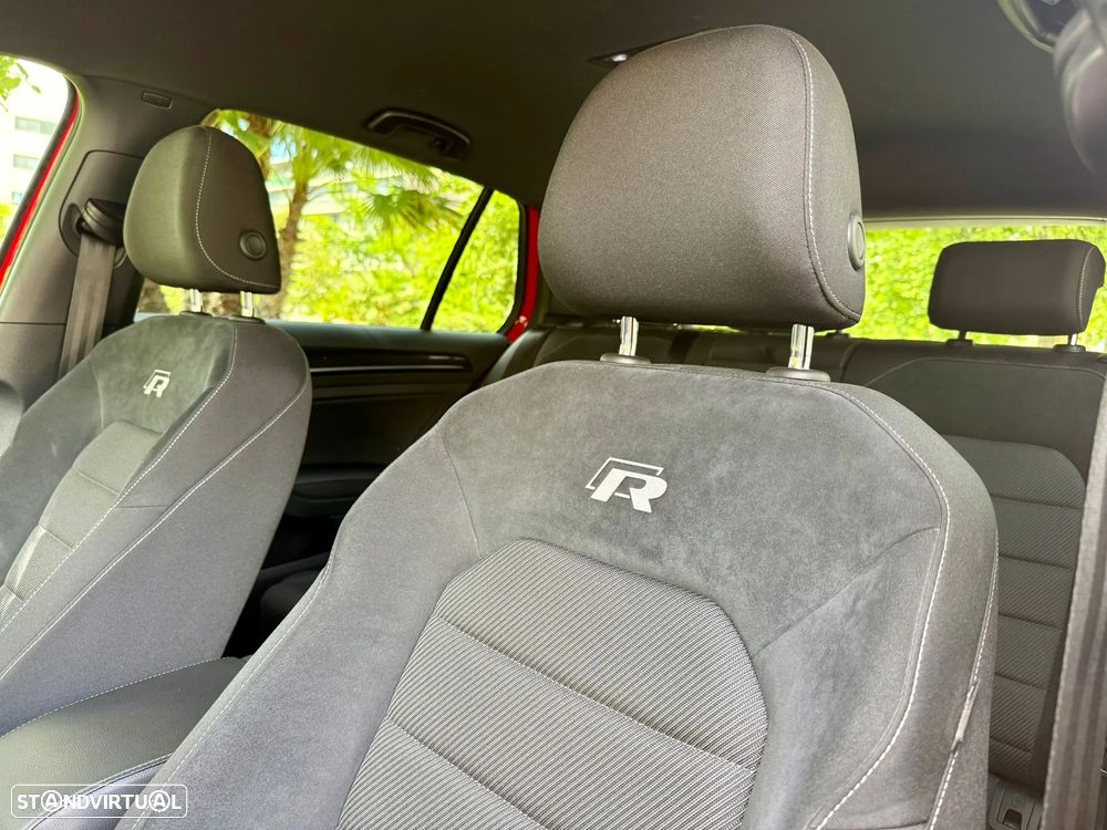 VW Golf R 4Motion BlueMotion DSG - 32