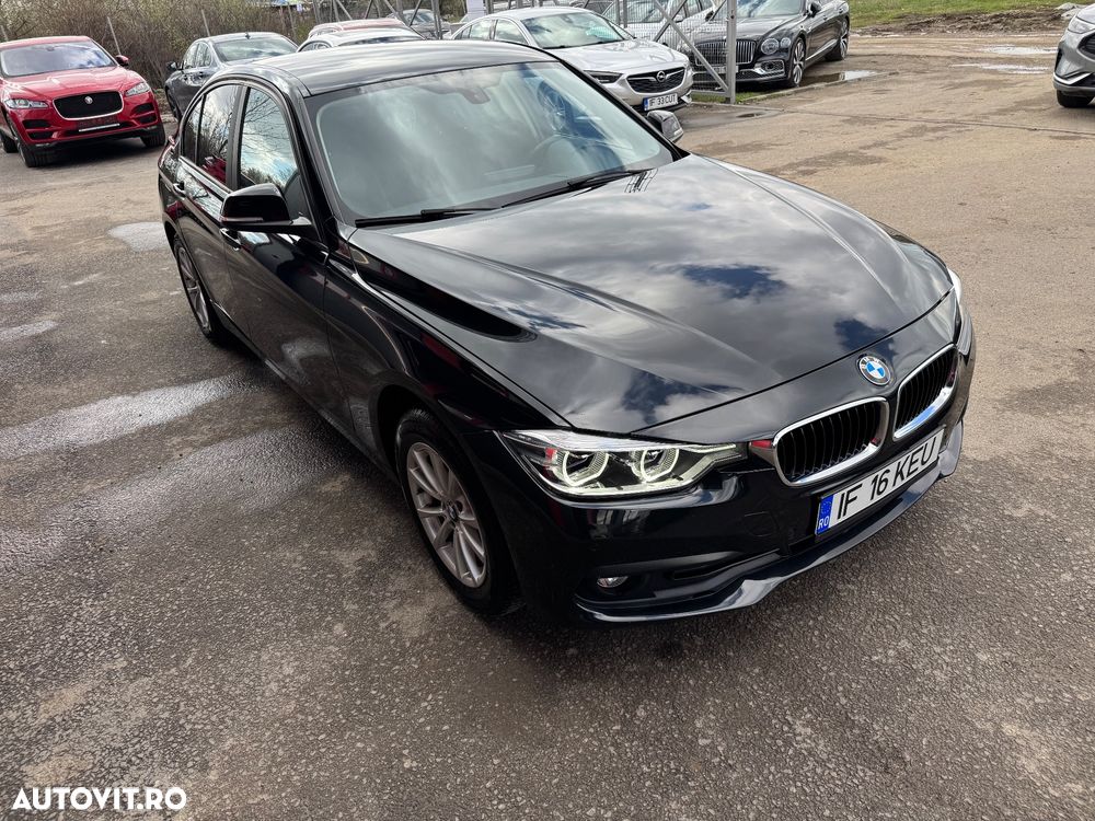 BMW Seria 3 318i Sport Line - 13