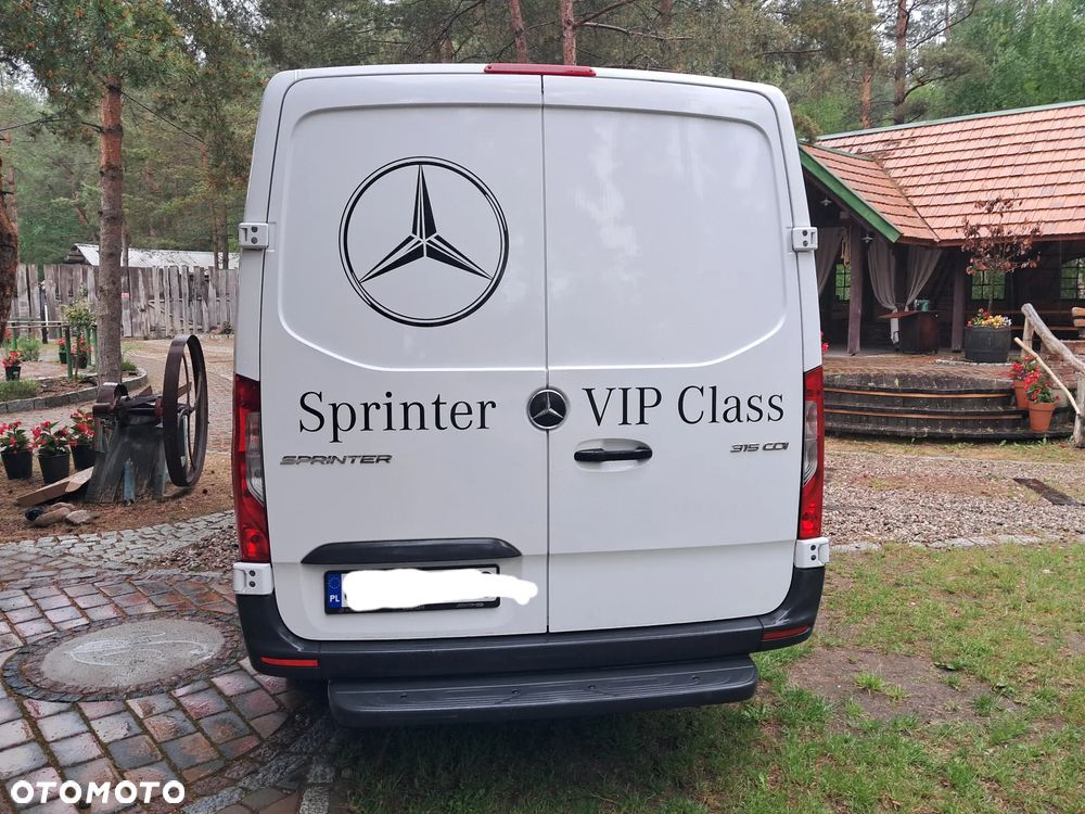Mercedes-Benz Sprinter 907.221 - 25