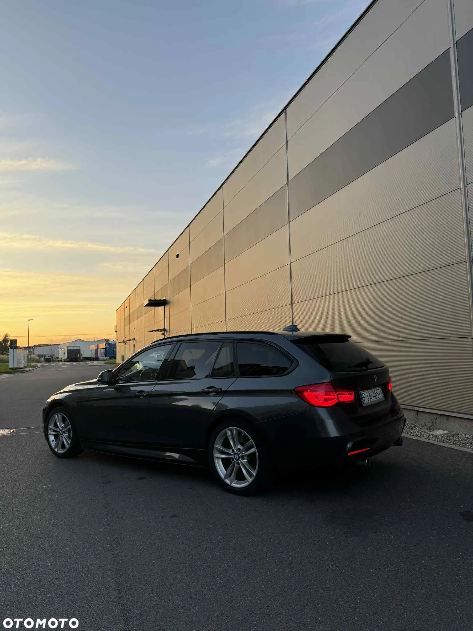 BMW Seria 3 340i xDrive M Sport Shadow - 9