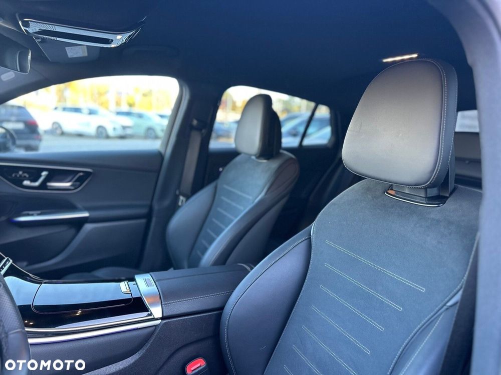 Mercedes-Benz GLC - 13