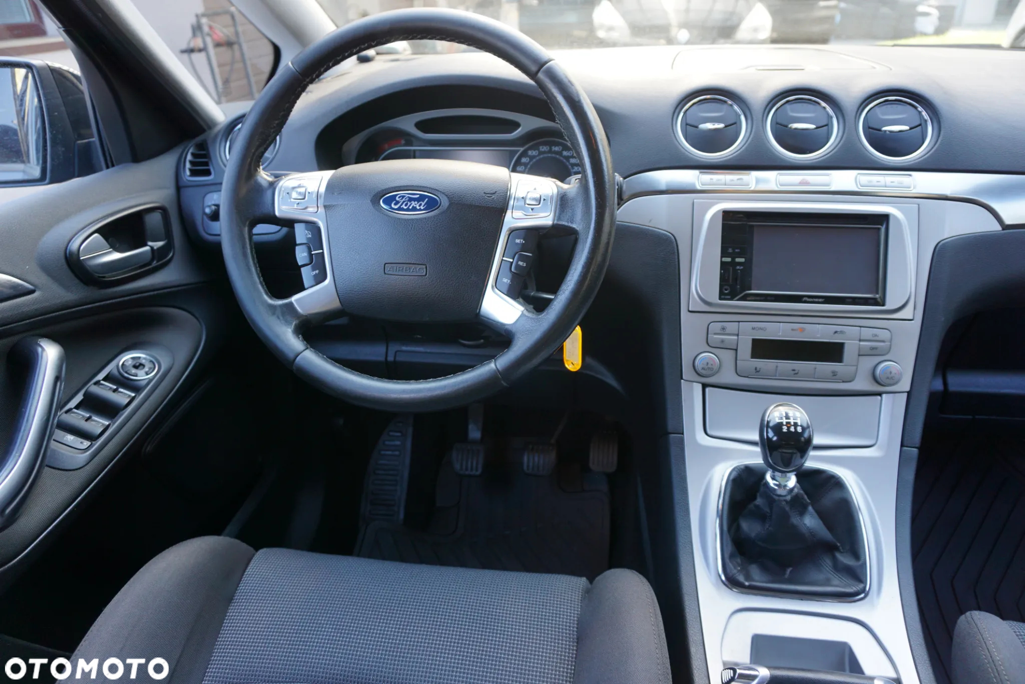 Ford S-Max 2.0 TDCi Ambiente - 14