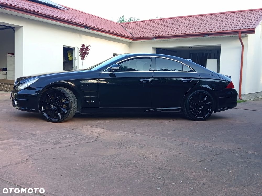 Mercedes-Benz CLS - 24