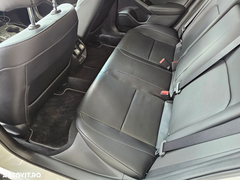 Honda Civic 2.0 e:HEV E-CVT Advance - 19