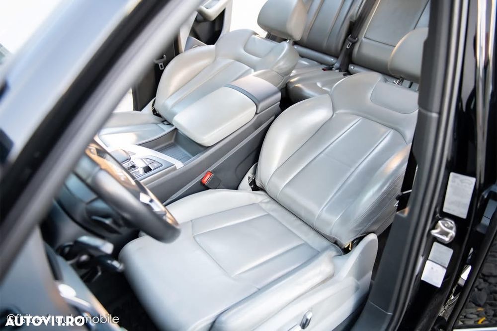 Audi Q7 - 8