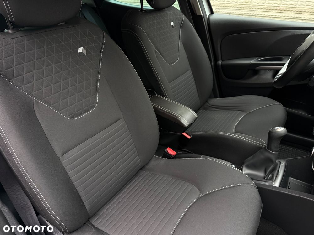 Renault Clio TCe 90 Limited - 32