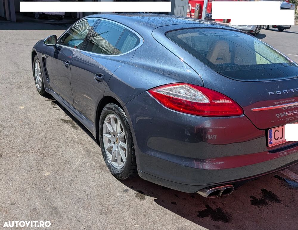 Porsche Panamera - 8