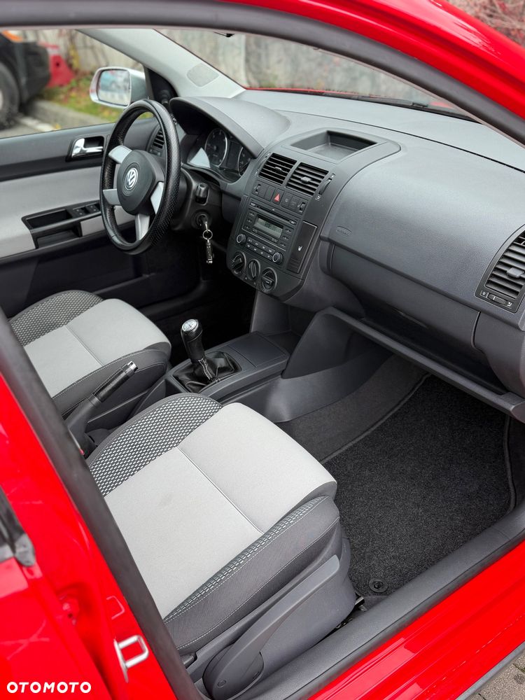 Volkswagen Polo - 9