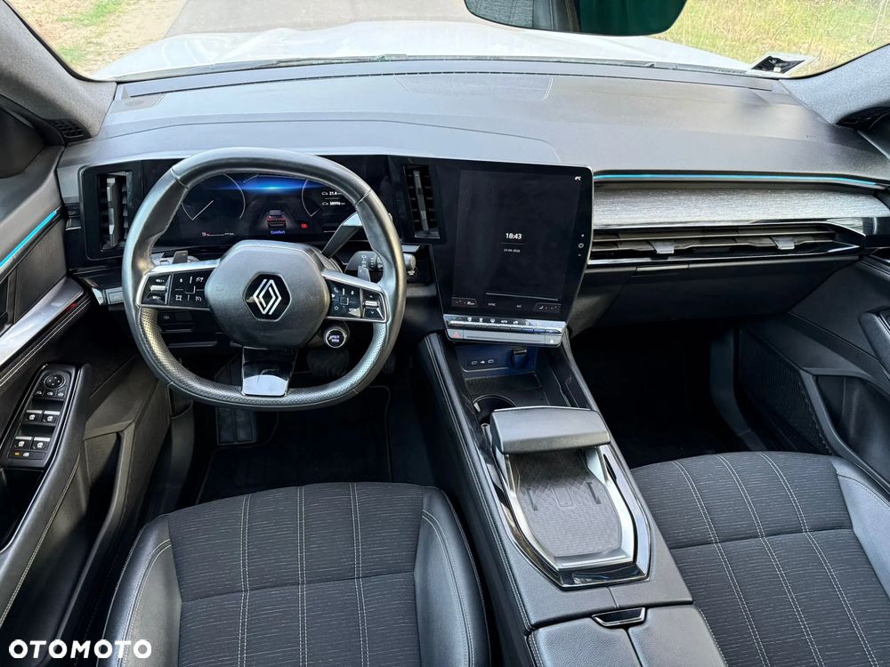 Renault Austral 1.3 TCe mHEV Iconic - 22