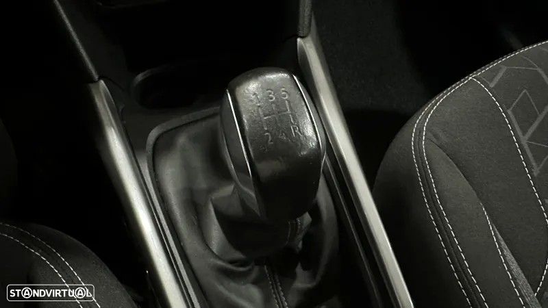 Peugeot 2008 1.6 BlueHDi Style - 29