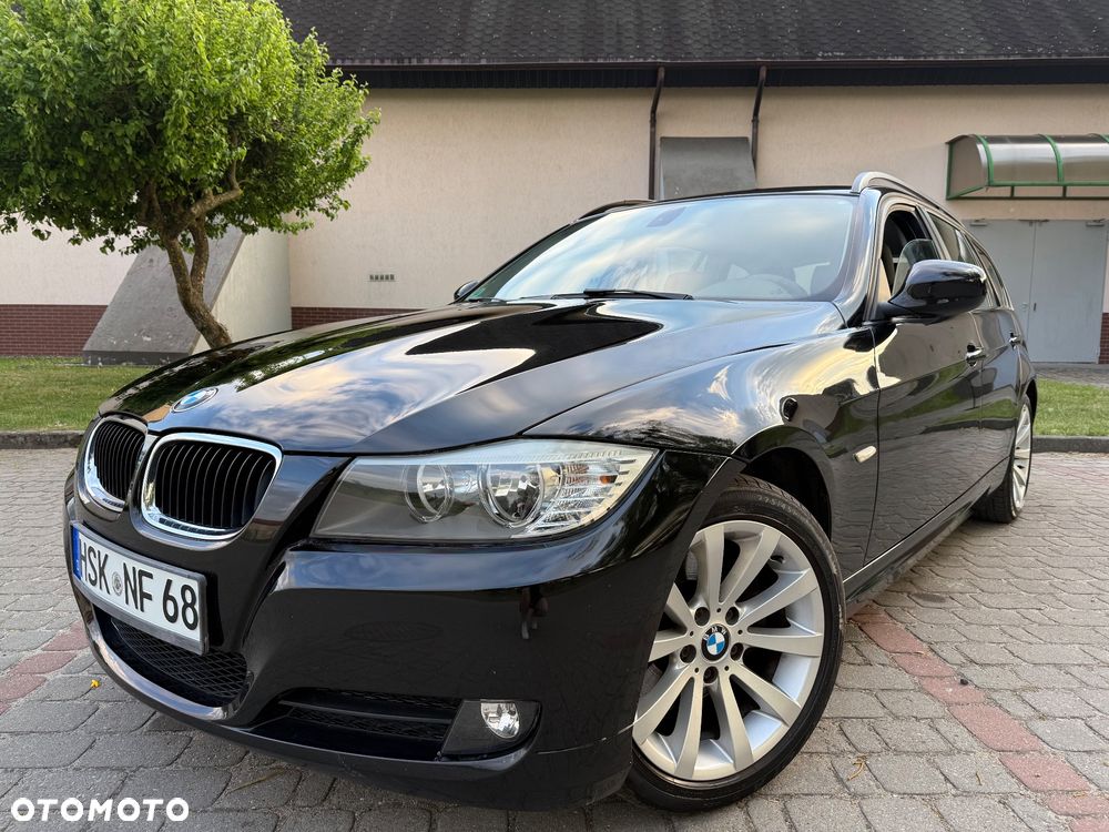 BMW Seria 3 320i - 5
