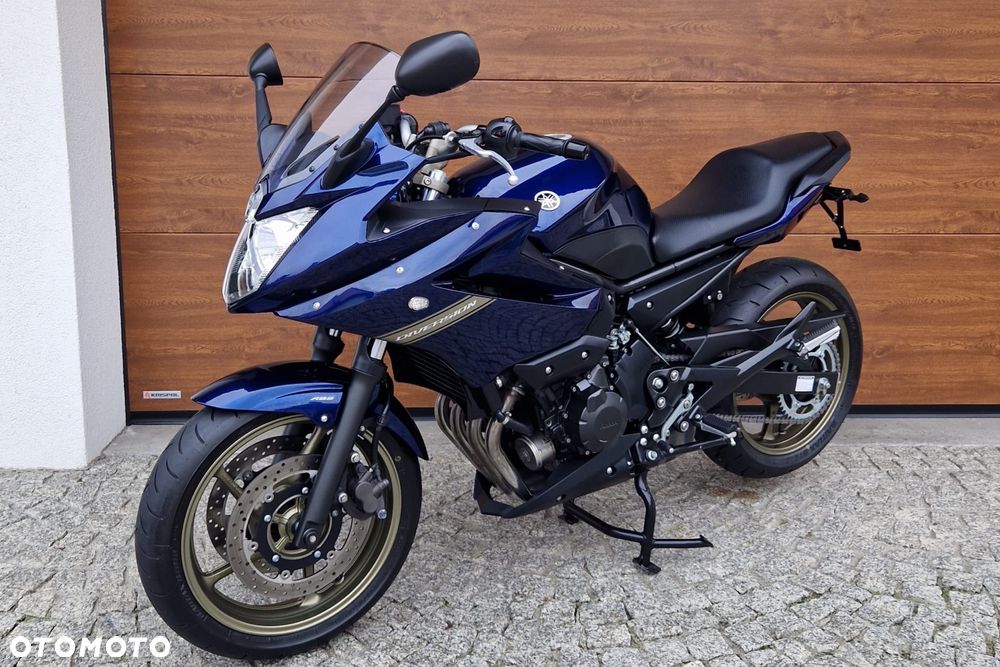 Yamaha XJ - 8