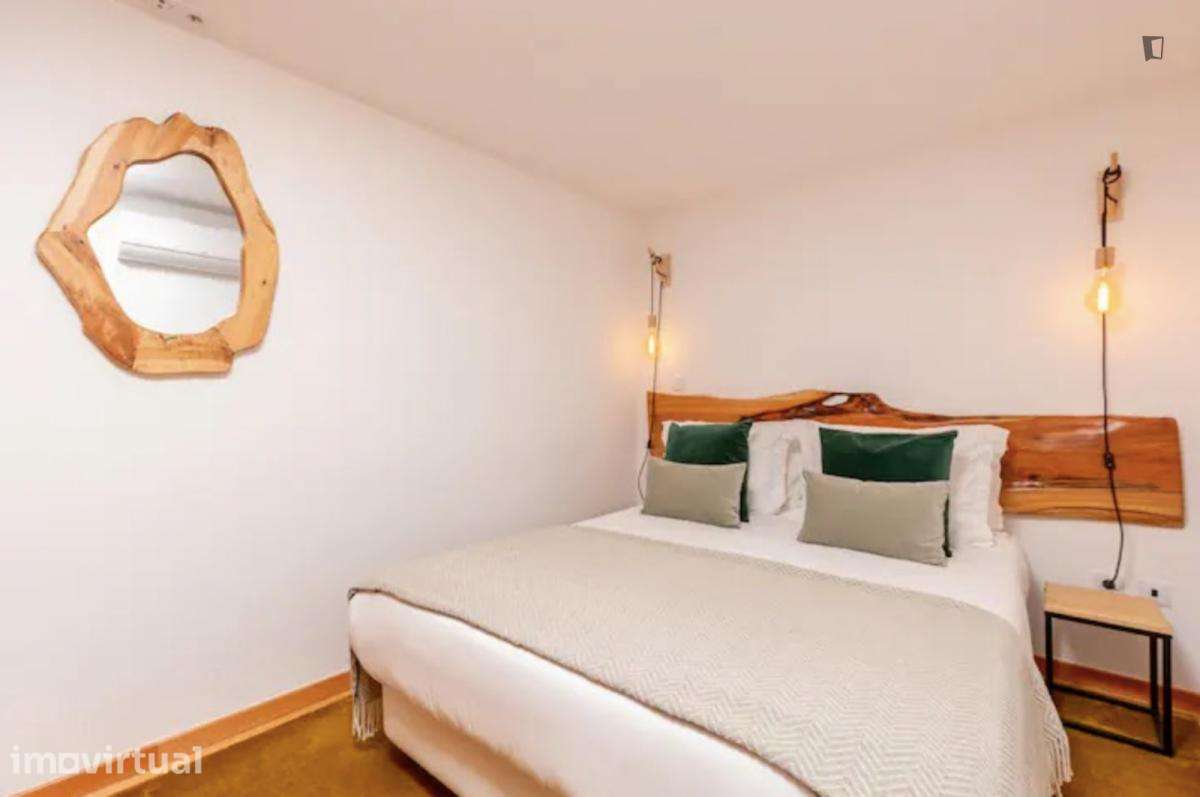 Apartamento com 2 quartos - localizado em Santo Ildefonso Porto - Grande imagem: 2/12
