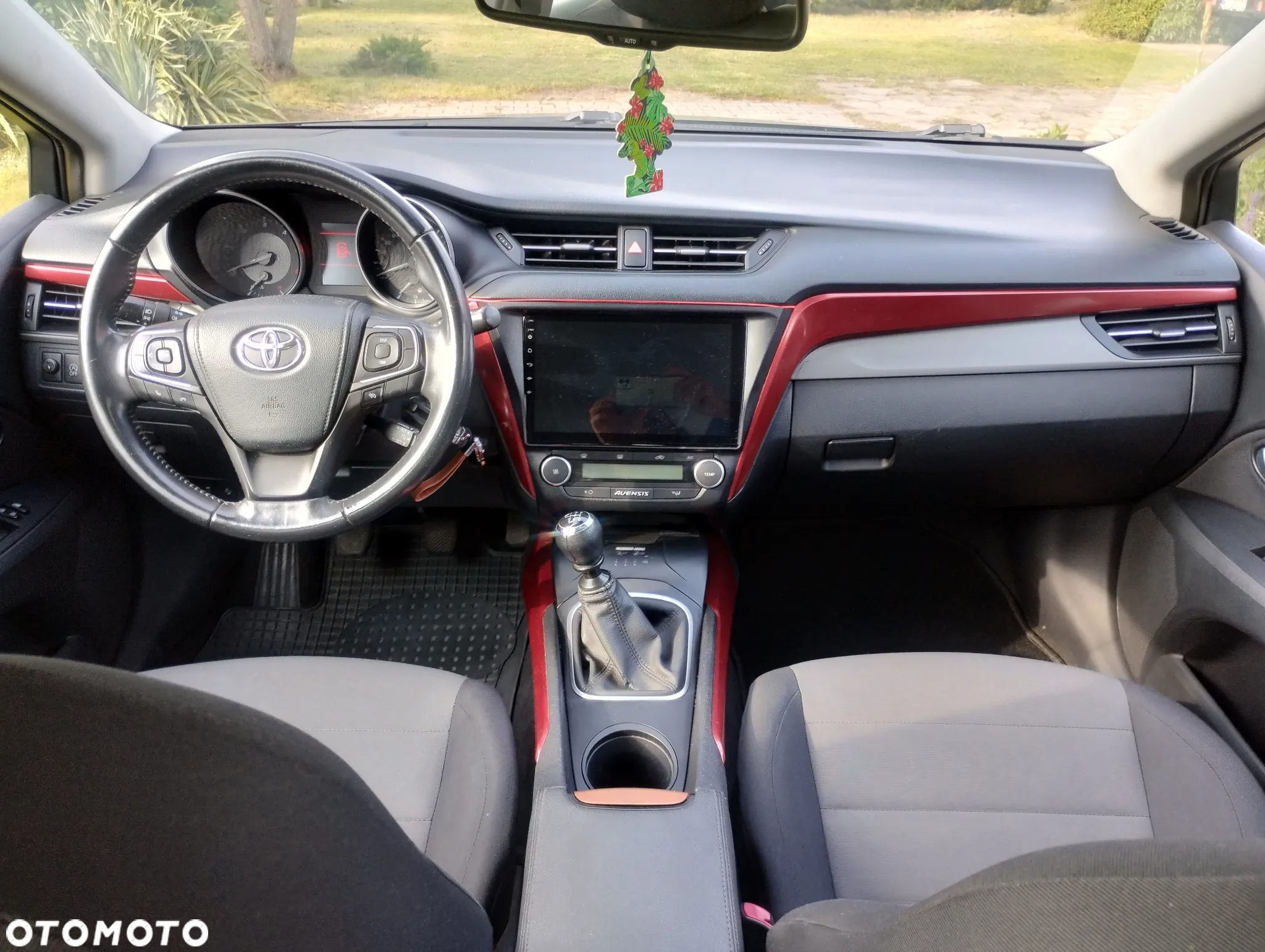Toyota Avensis - 5
