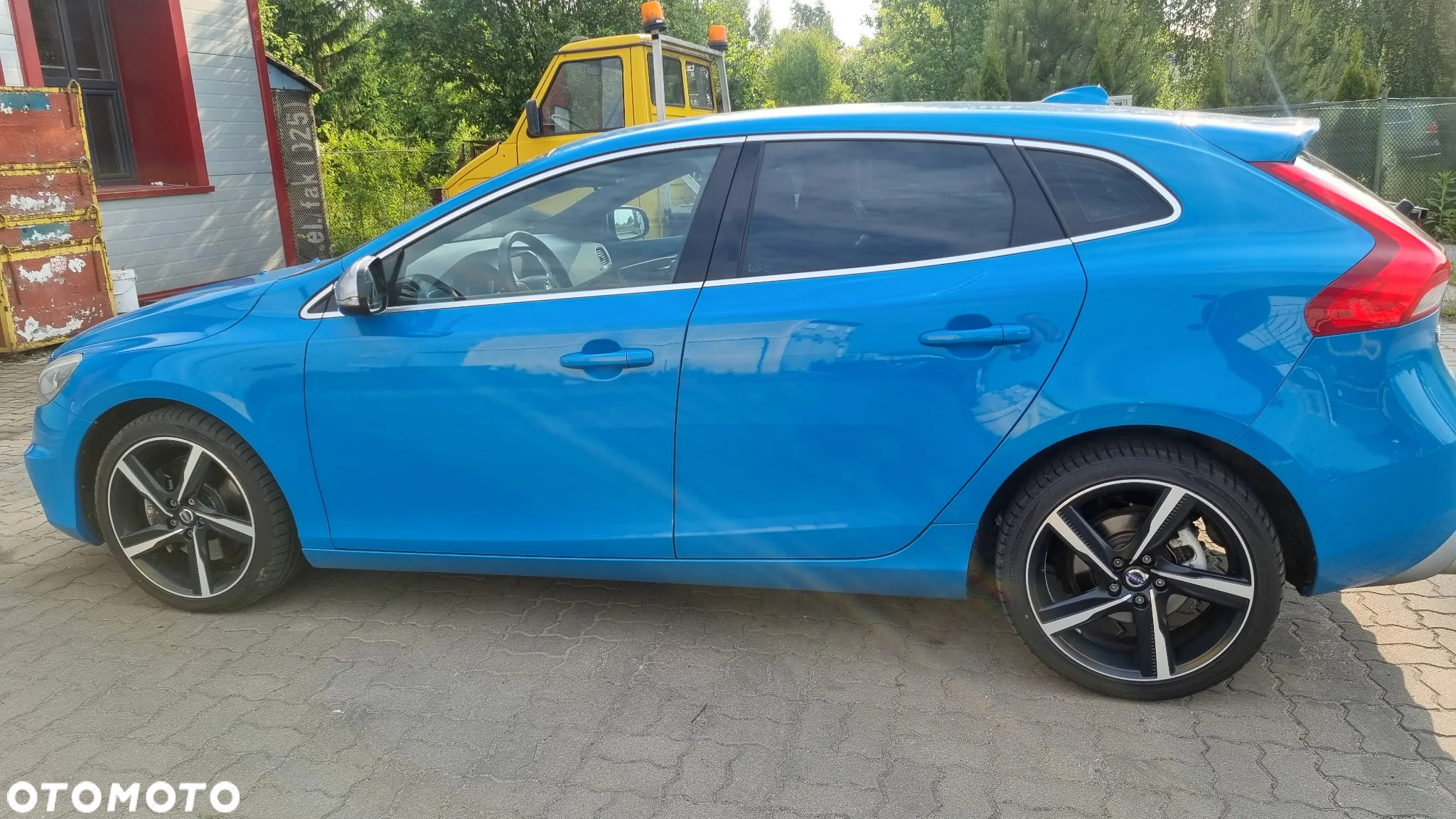 Volvo V40 D3 R-Design Momentum - 9
