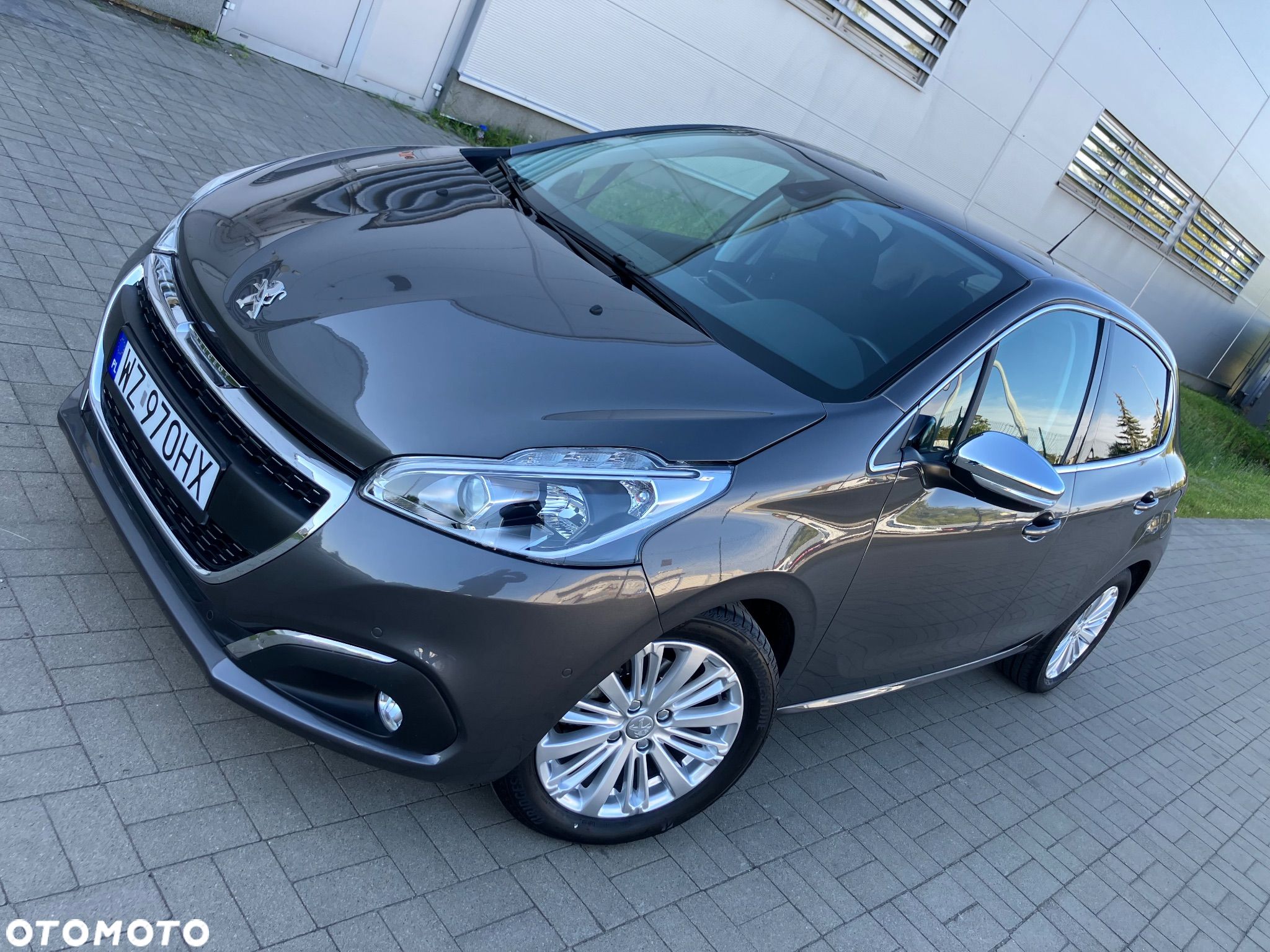 Peugeot 208 1.2 PureTech Allure S&S EAT6 - 1